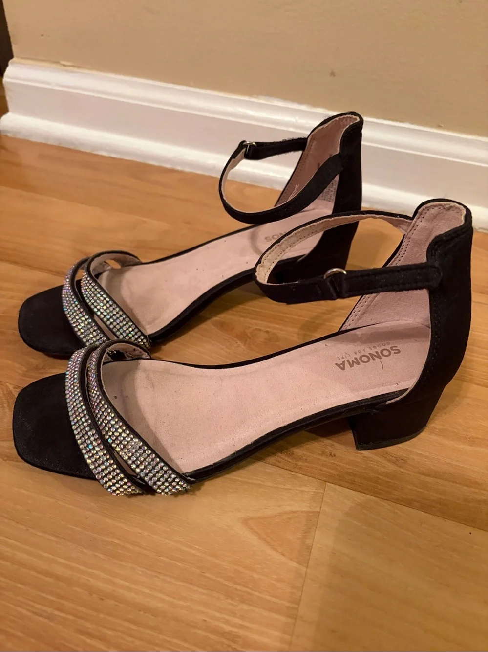 Girls Black Rhinestone Ankle-Strap Block Heel Sandals size 3